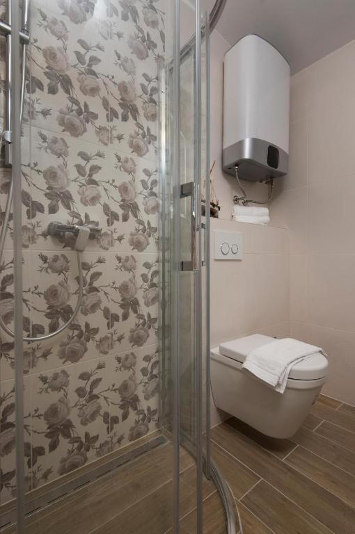 Villa J&J Apartments Residence With Swimming Pool 포드스트라나 외부 사진