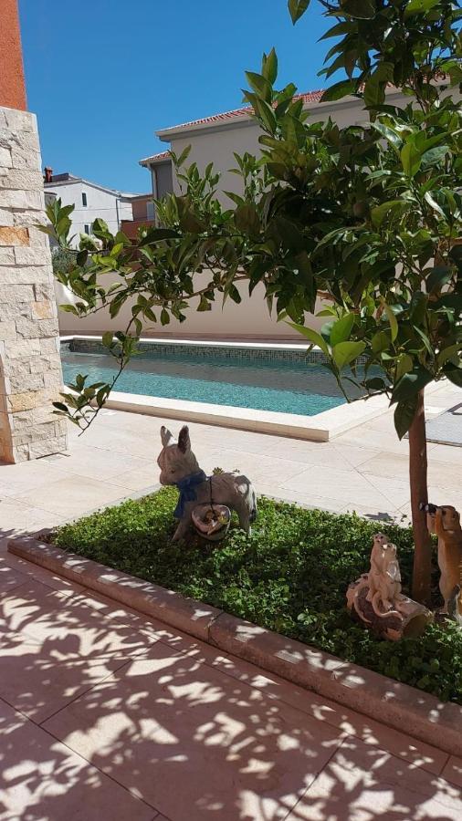 Villa J&J Apartments Residence With Swimming Pool 포드스트라나 외부 사진