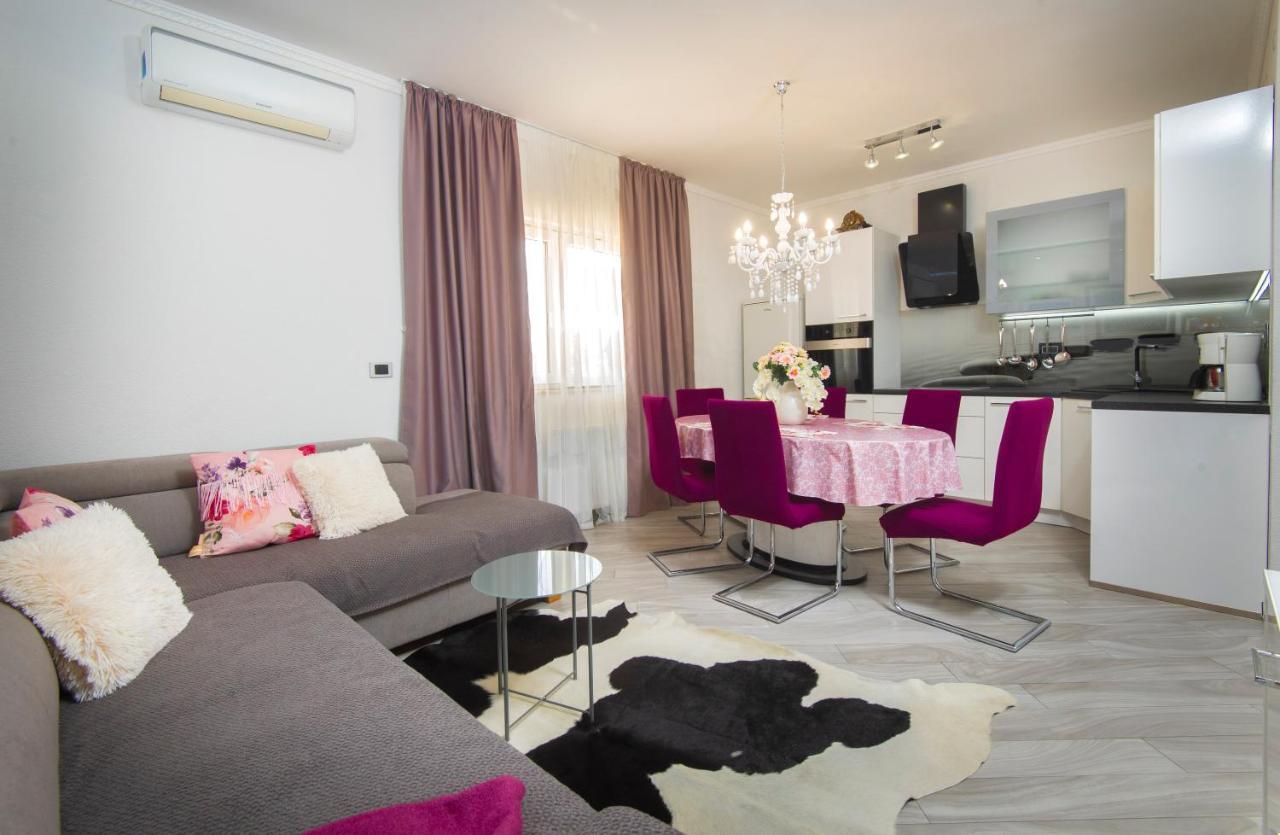 Villa J&J Apartments Residence With Swimming Pool 포드스트라나 외부 사진